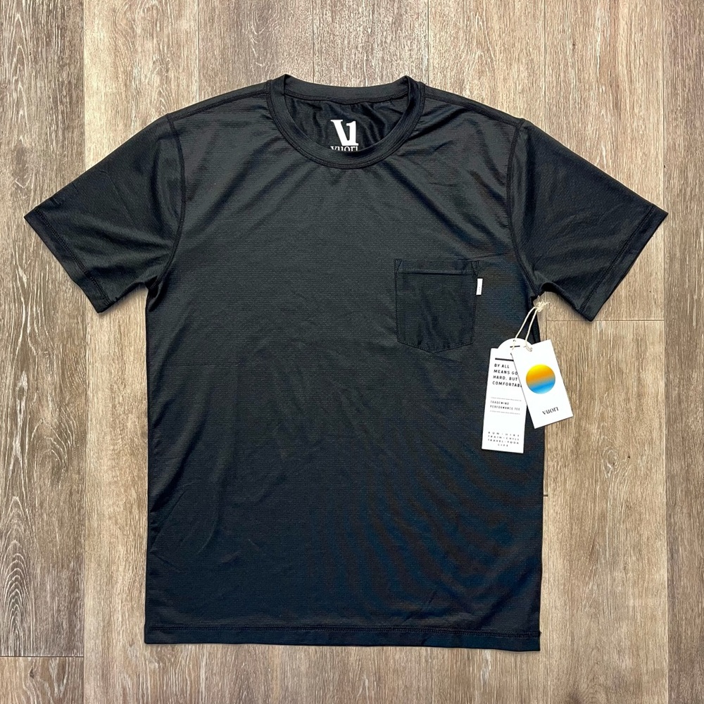 Vuori Tradewind Performance Tee - Black 🏔